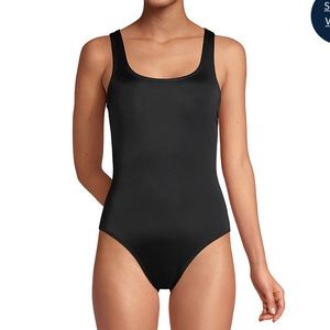 Women Soft Cup Tugless Sporty One Piece Swimsuit